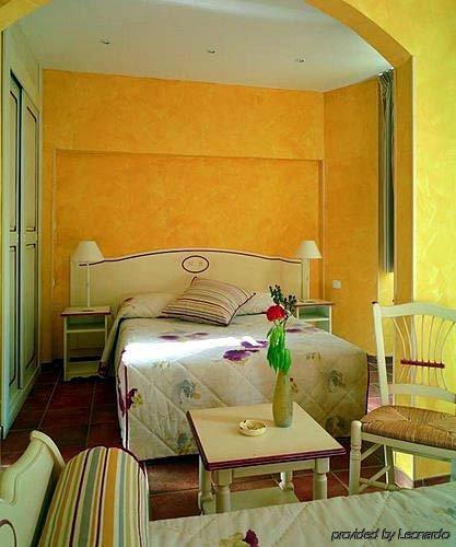 Hotel Bonaparte Toulon Rum bild